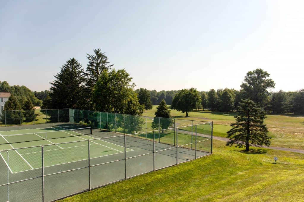 Knob hill tennis court